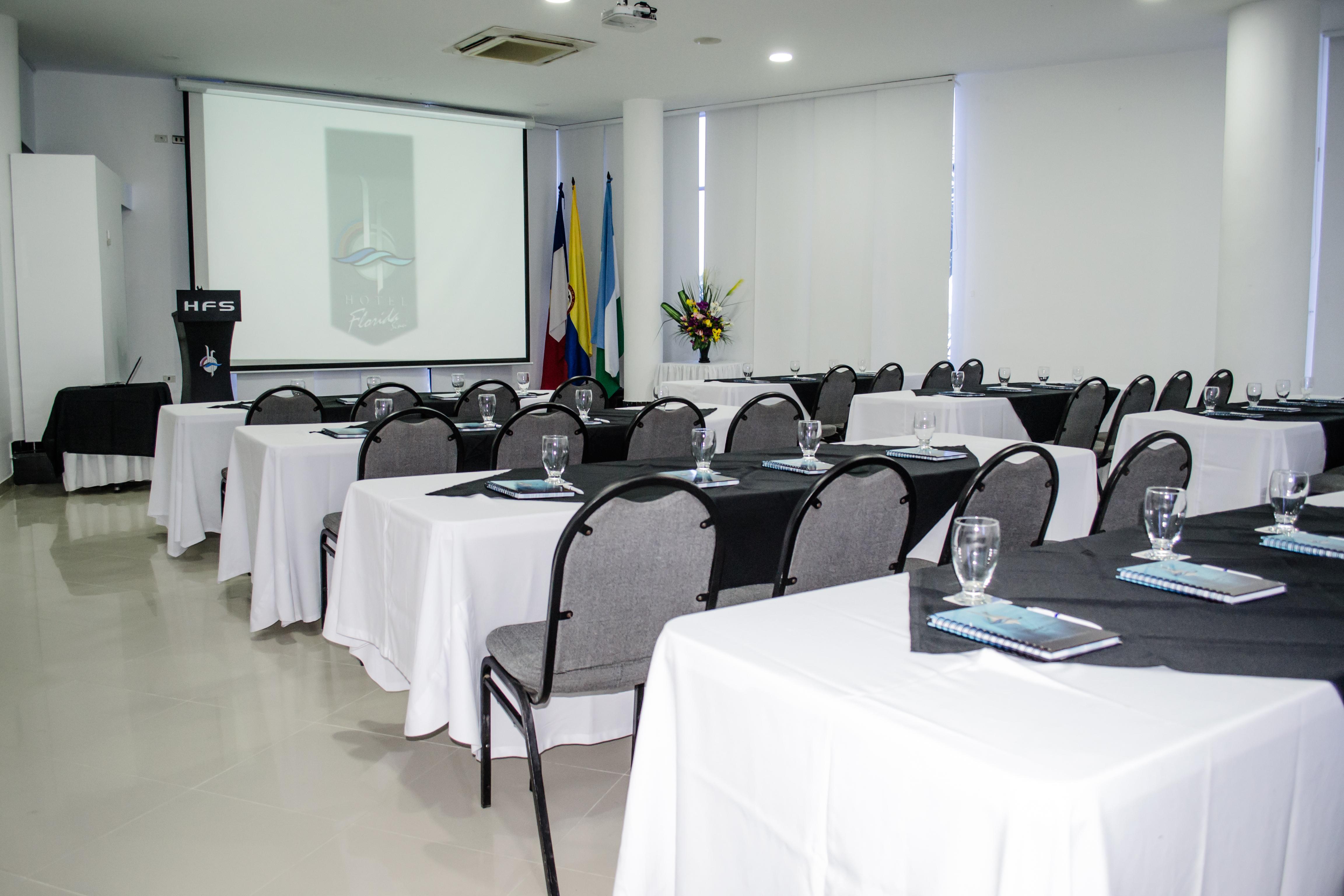 Hotel Florida Sinu Monteria Bagian luar foto